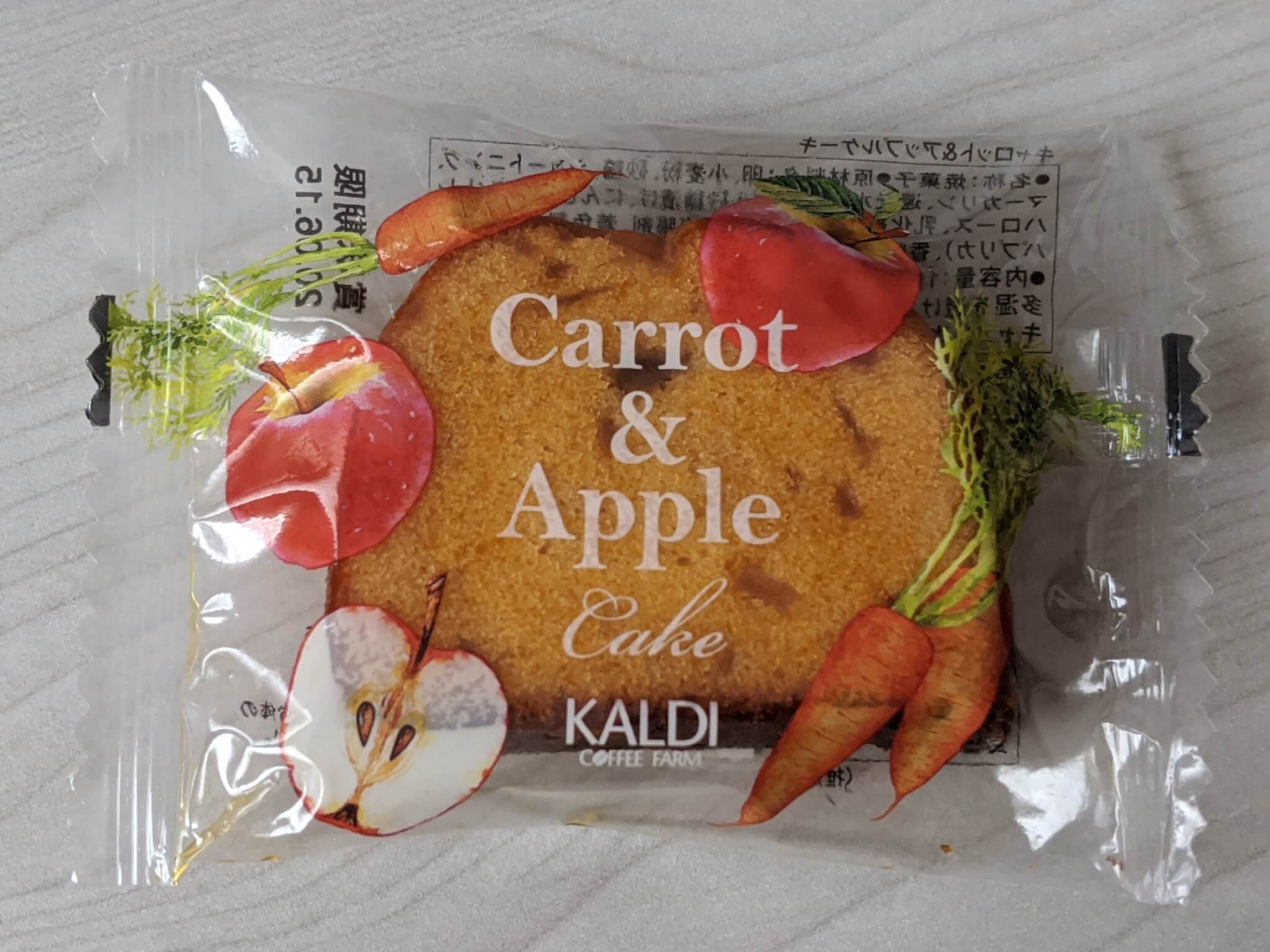 カルディ　キャロット＆アップルケーキ